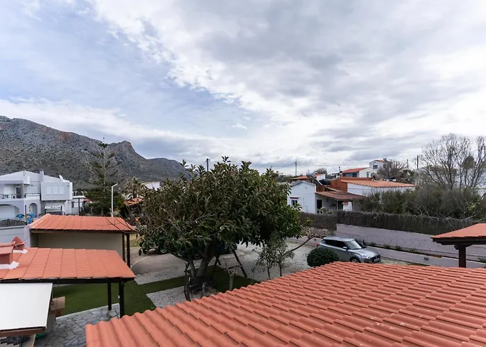 Παραθαλάσσια Κατοικία Με Μπάρμπεκιου Και Τζακούζι