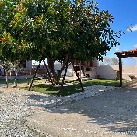 Παραθαλάσσια Κατοικία Με Μπάρμπεκιου Και Τζακούζι Stavros  Exterior photo