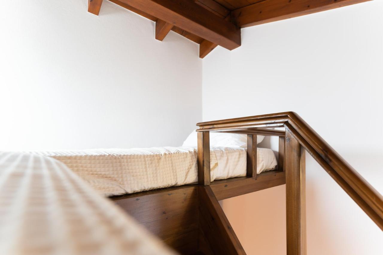Ferienhaus παραθαλάσσια με μπάρμπεκιου και τζακούζι Stavrós